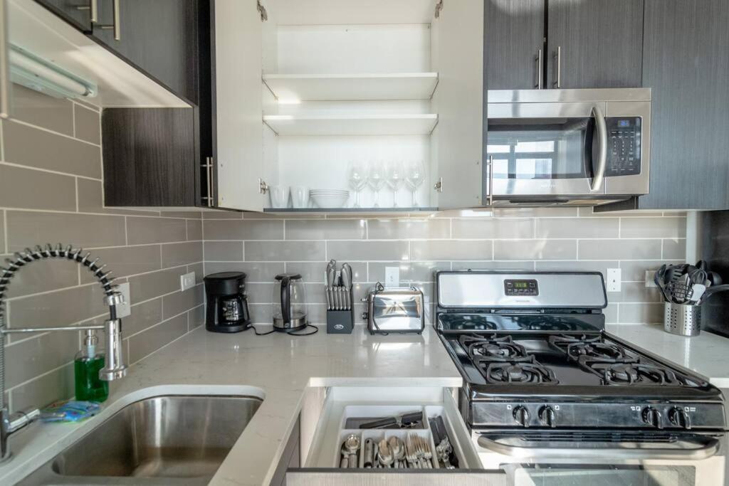 Mccormick Place Beautiful 2Br Apartment With Optional Parking Sleeps Up To 8 Near Soldier Field, Grant Park And Lakefront Trail Chicago Kültér fotó